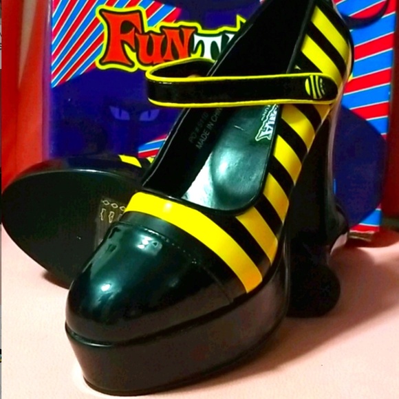 Funtasma Bumblebee Platform Heels - Picture 1 of 6